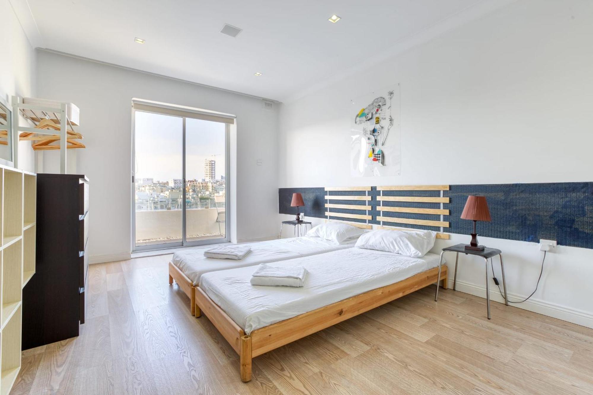 Seafront Apartment-Hosted By Sweetstay Pietà Exteriér fotografie