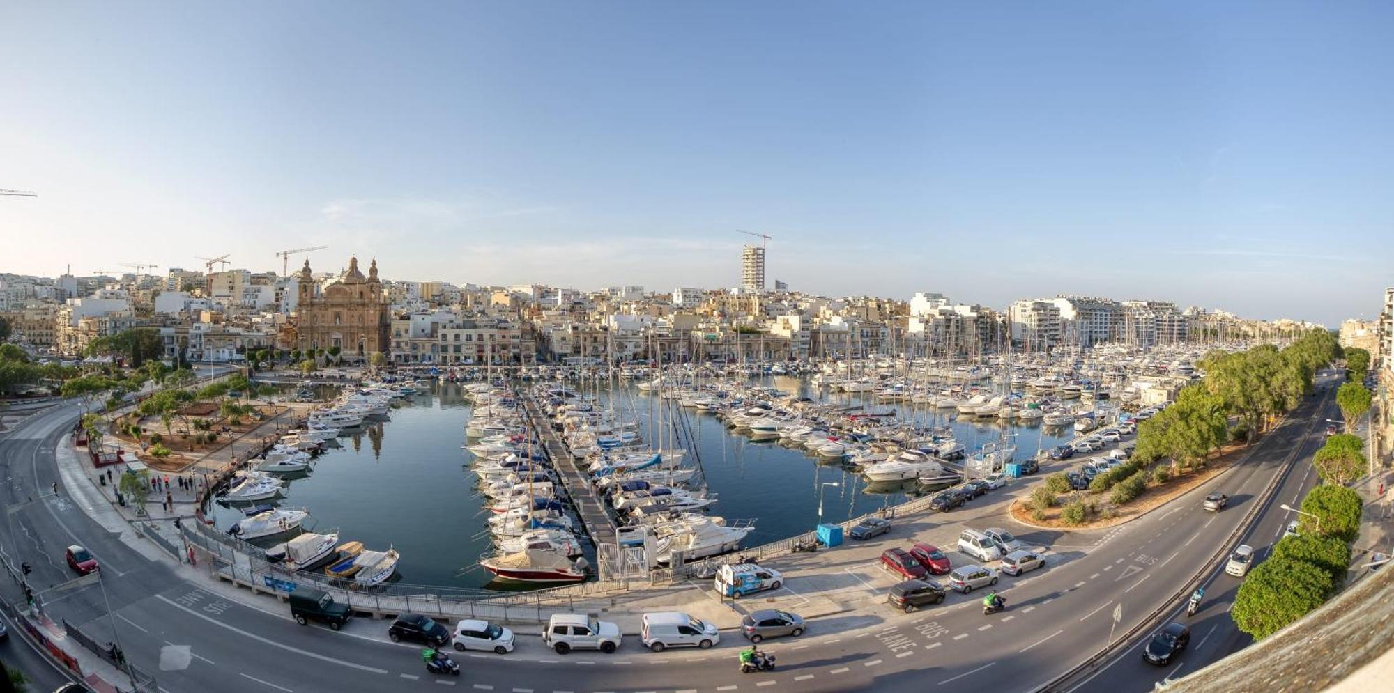 Seafront Apartment-Hosted By Sweetstay Pietà Exteriér fotografie