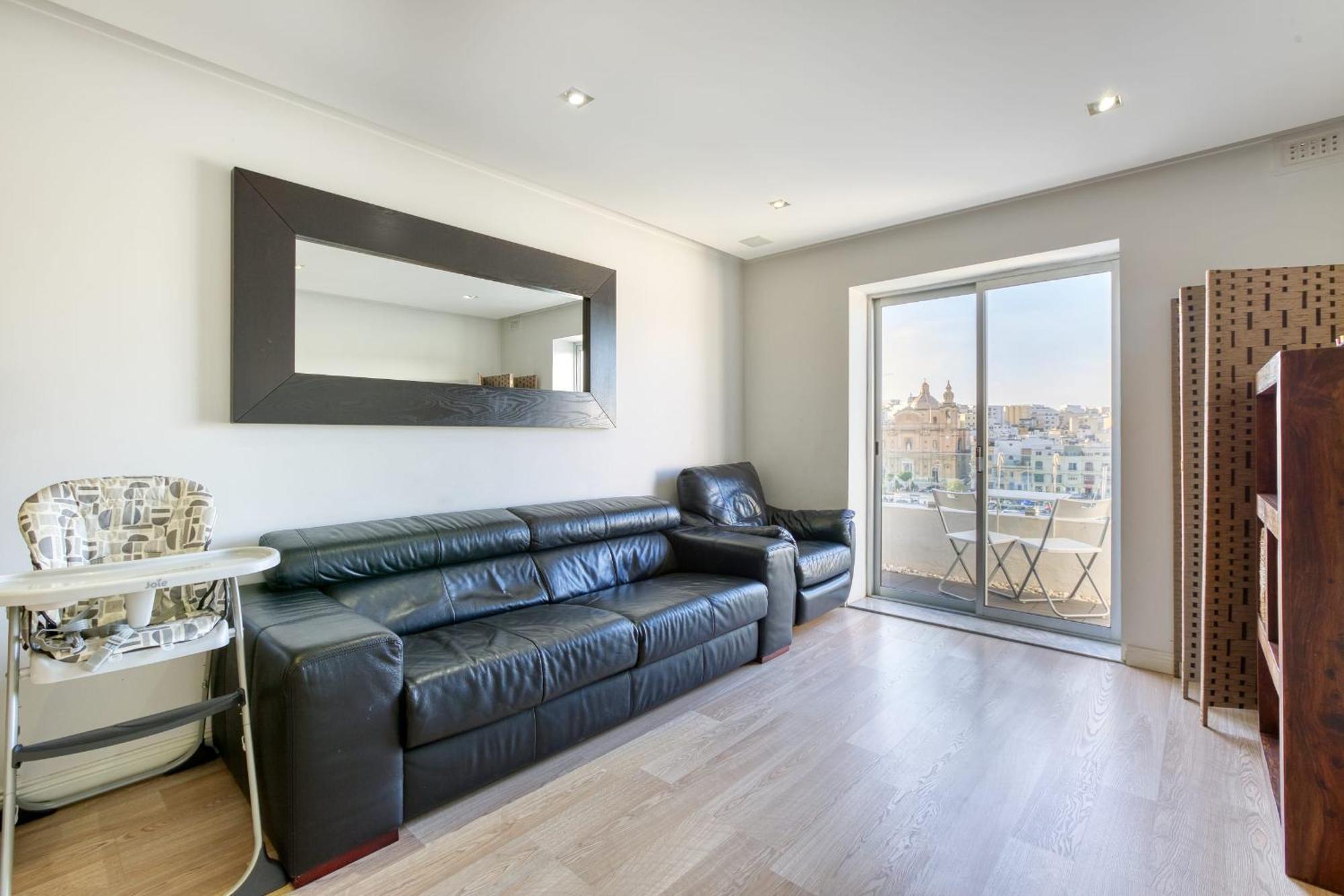 Seafront Apartment-Hosted By Sweetstay Pietà Exteriér fotografie