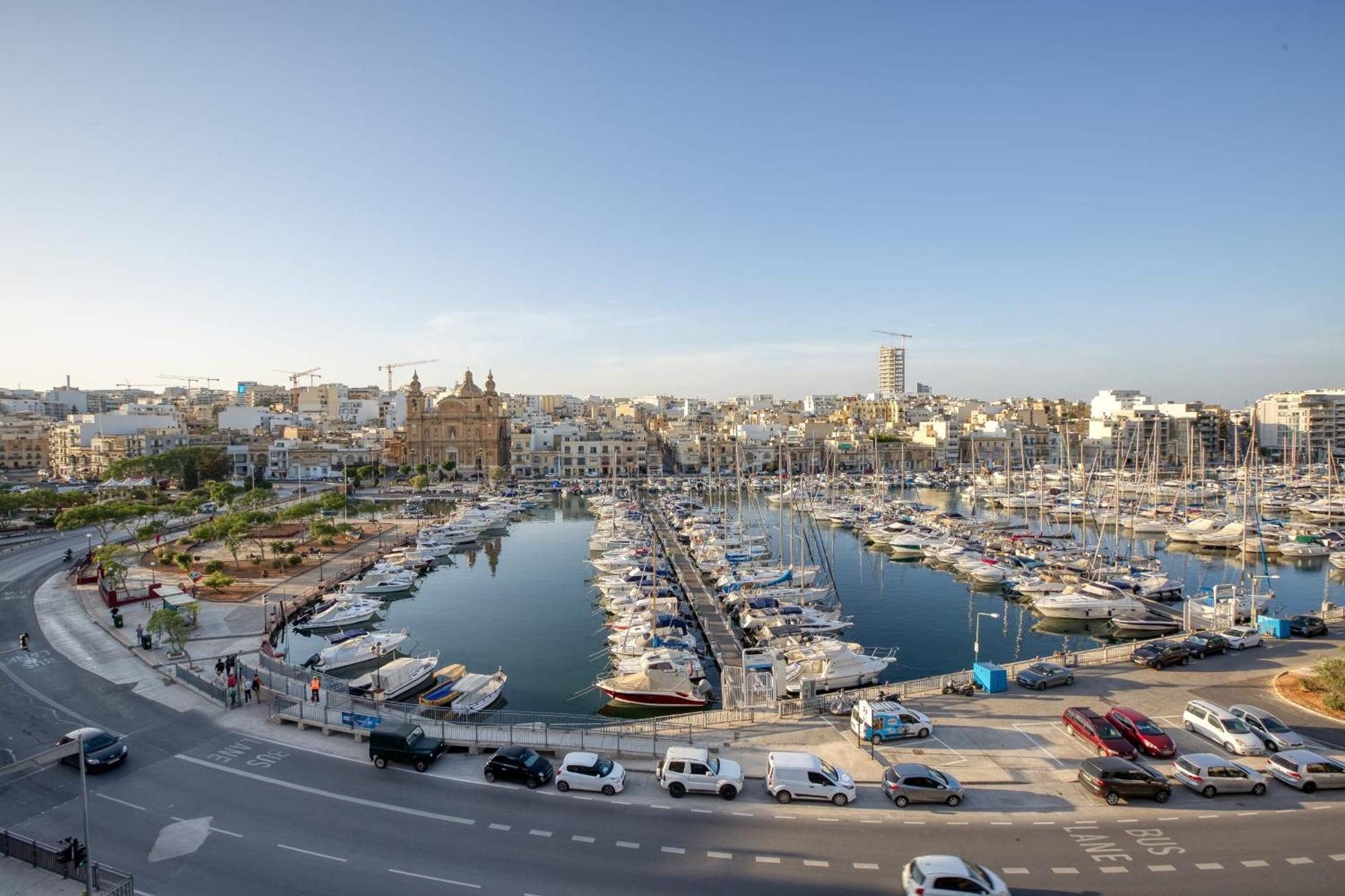 Seafront Apartment-Hosted By Sweetstay Pietà Exteriér fotografie
