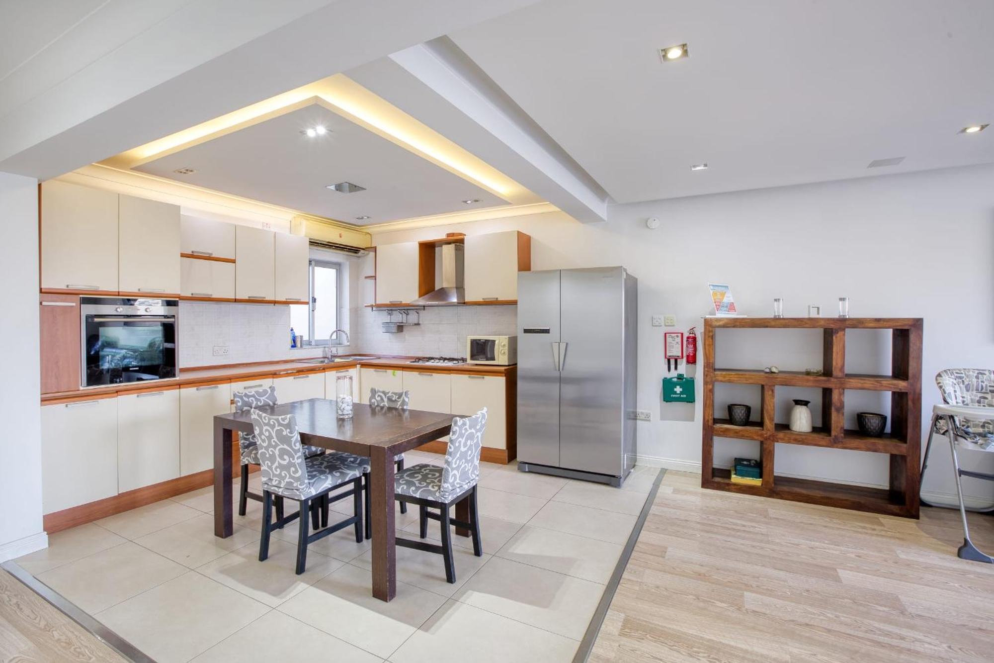 Seafront Apartment-Hosted By Sweetstay Pietà Exteriér fotografie